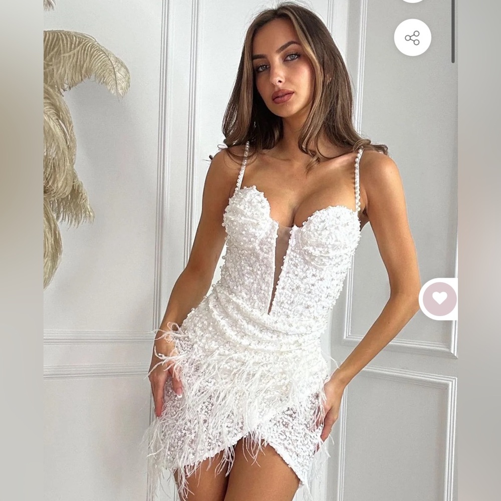 Pearl white dress - brand new never worn Size M